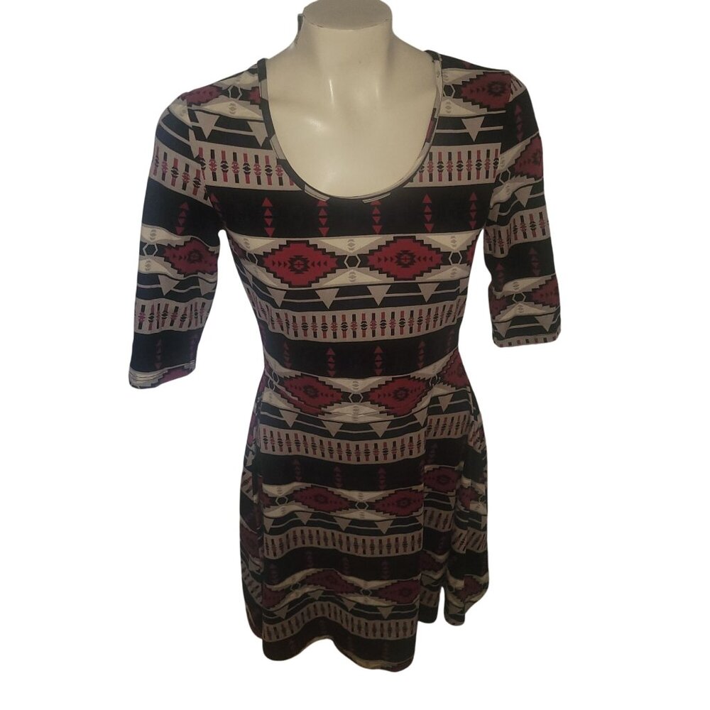 RUE 21 Retro Aztec Tribal Print‎ Fit & Flare Dress W/ 3/4 Sleeves Scoop Neck